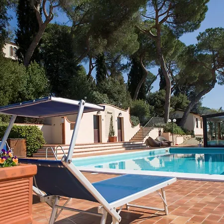 Relais Petrischio 4* Farneta