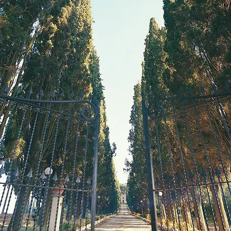 Aparthotel Relais Petrischio 4*