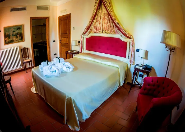 Relais Petrischio 4* Farneta